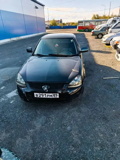 Автомобиль марки ВАЗ 217230, г.р.з. В291РМ89, 2008 г.в., цвет графитовый металлик, VIN XTA21723080020185 (ключи и документы отсутствуют, техническое состояние не проверялось, пробег не известен). Имущество продается в том виде, в каком оно есть, в случае продажи возврату/обмену не подлежит. За скрытые дефекты имущества Продавец ответственности не несет.