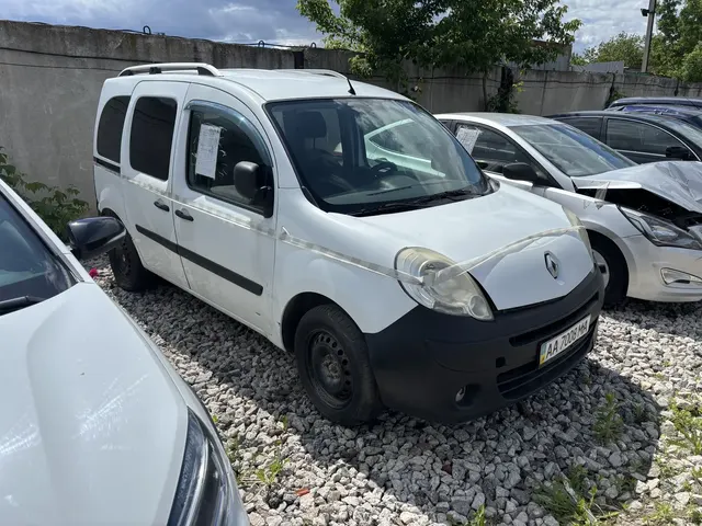 Транспортное средство марки Renault Kengoo 2008 года выпуска, VIN: VF1FWOBC540084340, регистрационный номер АА7008МА