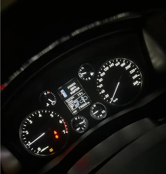 Автомобиль Lexus LX 570 (универсал), 2014 года выпуска, цвет - белый, идентификационный номер (VIN) JTJHY00W904161520, государственный номер М003МР54 (арест, повтор).