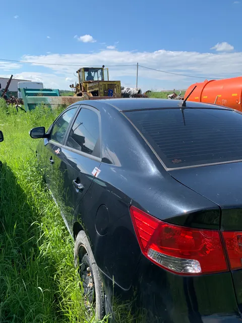 Автомобиль марки КИА СЕРАТО государственный регистрационный знак М692ЕХ774, 2010 года выпуска, VIN KNAFU411АА5872446 (залог)