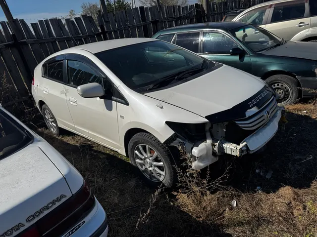 Автомобиль марки Honda Insight гибрид, г/н Н429ТС/125 ,2010 г.в., № кузова ZE21212156, цвет белый