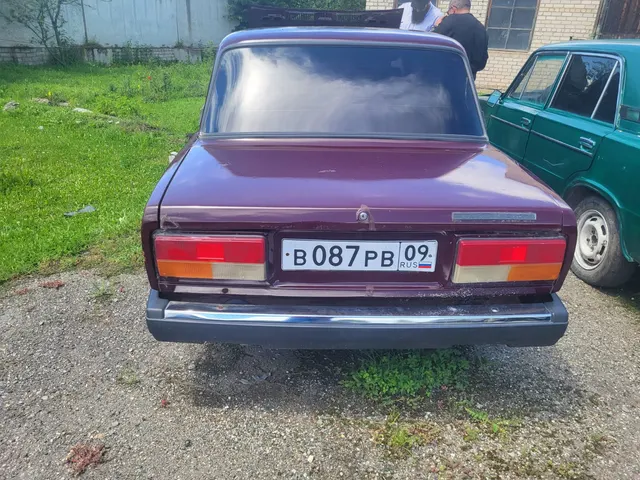 Легковой автомобиль «ВАЗ 21074 LADA 2107» с государственным регистрационным знаком В087РВ 09, 2007 года выпуска, вишневого цвета, идентификационный номер (VIN): XTA21074072592823