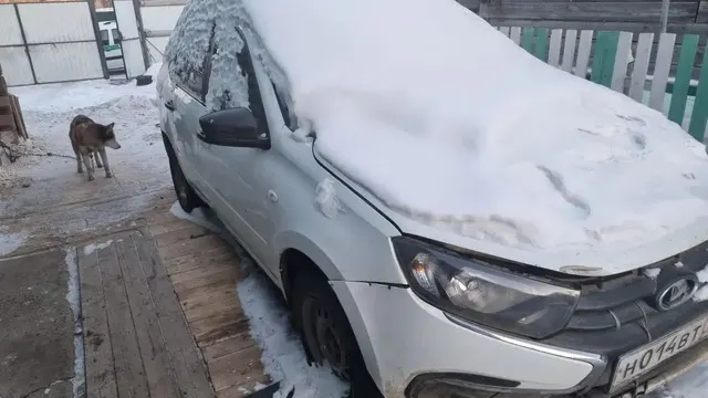 Легковой седан; LADA; GRANTA, 2020 г.в., г/н Н014ВТ75, VIN: XTA219010M0717467, номер кузова (прицепа): XTA219010M0717467, цвет белый. ПТС отсутствует. У ТС имеются повреждения в виде сломанного заднего бампера, передний бампер держится за счет проволоки, имеются сколы потертости, вмятины, следы от шурупов, не исправен двигатель и загнута задняя балка