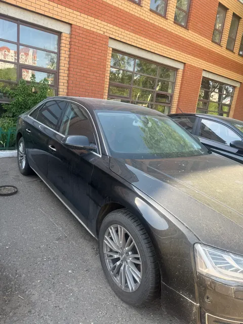 Автомобиль AUDI A8L гос.номер  У 119 ТА716 RUS  инв.№О9007996, VIN XW8ZZZ4H9GG012302, категория - B 2015 года выпуска