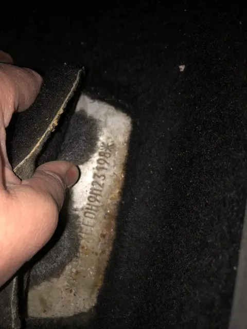 Высвобождаемое движимое военное имущество (автотранспортное средство)