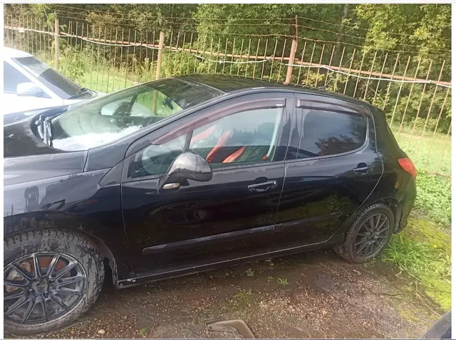 Легковой автомобиль PEUGEOT 308, 2010 года выпуска, государственный номер А679КУ18, идентификационный номер (VIN) Z8T4C5FWCAM000559, № двигателя – 0776697, рабочий объём двигателя – 1600 куб. см, мощность двигателя 120 л.с., 88,3 кВт.