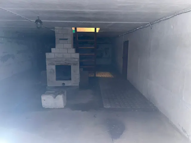 Нежилое помещение площадью 161,5 кв.м., с кадастровым номером 72:20:1101003:1349, РФИ П13720002362, расположенное по адресу: Тюменская область, Юргинский район, село Юргинское, улица Боровая, 6.
