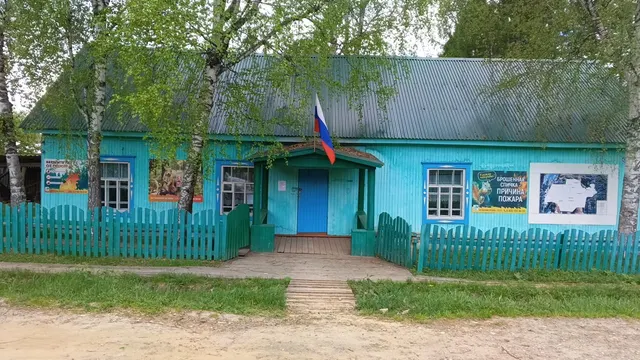 Административное здание, 1-этажное, площадь 113,4 кв. м, кадастровый номер 70:15:0101003:1020, по адресу: Томская область, р-н Чаинский, с. Подгорное, ул. Советская, д. 13, с земельным участком площадью 606 кв. м, занимаемым объектом недвижимости; назначение: для служебных целей, кадастровый номер 70:15:0101003:58, местоположение установлено относительно ориентира, расположенного в границах участка. Почтовый адрес ориентира: Томская обл., р-н Чаинский, с. Подгорное, ул. Советская, 13