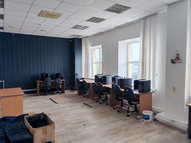 Помещение № 31 на 4 этаже площадью 72,6 кв.м. по адресу: 440067, г. Пенза, ул. Дружбы, стр. 6