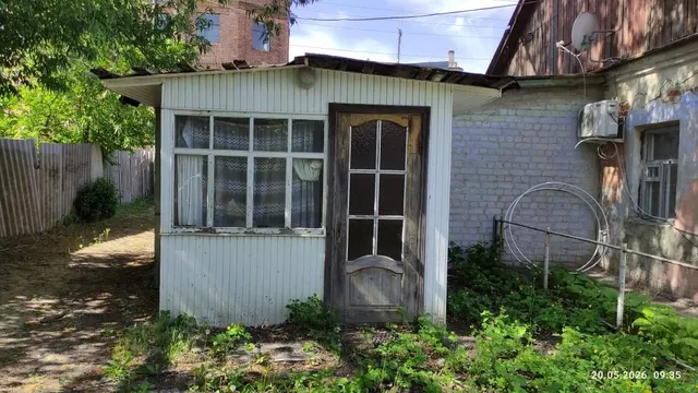 Нежилое помещение, общей площадью 102,4 кв.м., с кадастровым номером 61:42:0000000:1952, расположенное по адресу: Ростовская область, р-н. Чертковский, п. Чертково, ул. МПС, д. 30, кв. 4.
