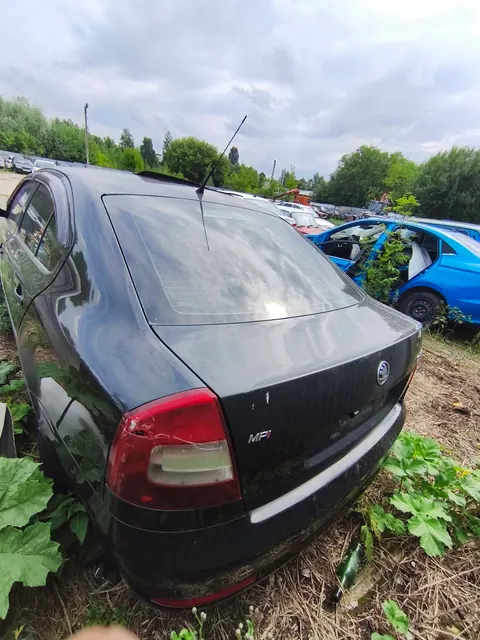Лот №2 Реализация по прямому назначению: автомобиль Skoda Octavia, 2010 г.в., VIN XW8DA11Z8AK255958, имеются СТС и ключи, находится в залоге у ООО МК «КЭШДРАЙВ», информация о размере залога отсутствует. Имущество бывшее в употреблении, работоспособность не проверялась. Регистрационный номер АС ПИБИ 37-006279