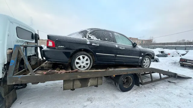 Автомобиль марки КИА Маджентис, 2005 г/в, г/н Е 589 ТМ 156, в кузове черного цвета, VIN X4XGD224250000577, СТС, ключ. Имущество обременено ЗАЛОГОМ. Залог, по общему правилу, сохраняется согласно ст. 353 ГК РФ