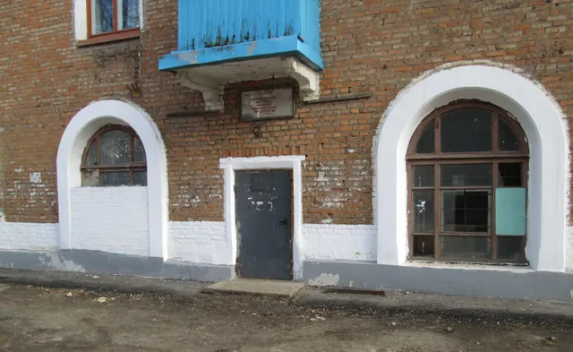 Право заключения договора аренды недвижимого имущества, находящегося в собственности муниципального образования город Донской: нежилое встроенное помещение, назначение: нежилое, этаж 1, кадастровый номер 71:26:060109:1830, общая площадь 278,4 кв.м, номера на поэтажном плане: 1-20, адрес объекта: Тульская область, город Донской, мкр. Северо-Задонск, ул. Горького, дом 8.