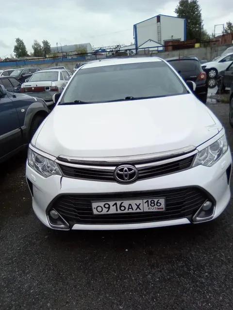 Автомобиль марки  Toyota Camry, цвет белый перламутр, 2015 год выпуска, гос.знак О916АХ186, VIN XW7BF4FK80S108824 ТС имеет ограничения ФССП на регистрационные действия (ключи и документы отсутствуют, техническое состояние не проверялось, пробег не известен). Имущество продается в том виде, в каком оно есть, в случае продажи возврату/обмену не подлежит. За скрытые дефекты имущества Продавец ответственности не несет.