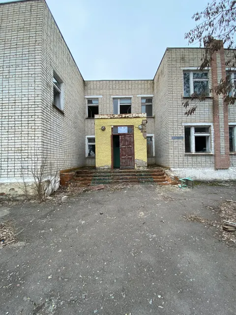 Земельный участок со зданием школы МКОУ «Пилипянская ООШ»,