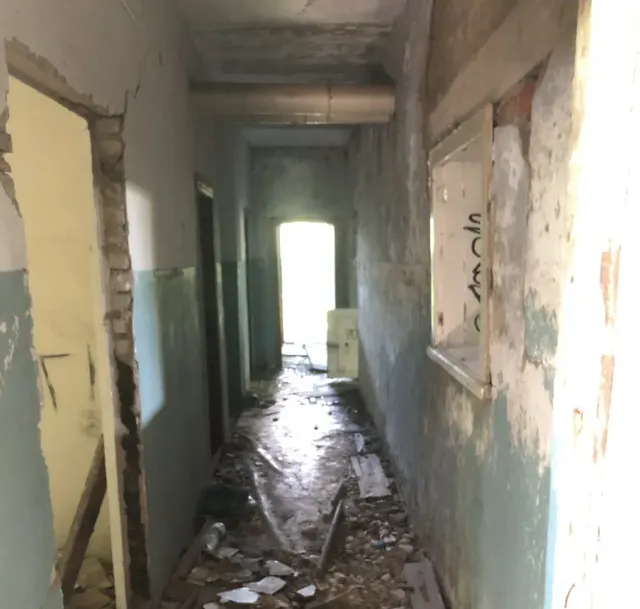 Нежилое здание