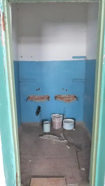 Здание детского сада с земельным участком под зданием, кадастровый номер земельного участка 55:15:030101:584, расположенные по адресу: Омская область, Называевский район, с. Жирновка, ул. Бондаренко, д. 44