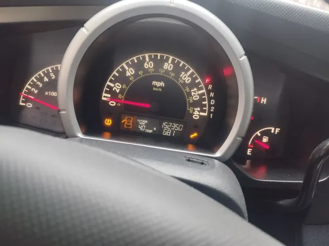 Автомобиль Honda Ridgeline, 2006 года выпуска, цвет - серый, государственный номер В969МУ41, идентификационный номер (VIN) 2HJYK16487H512426.