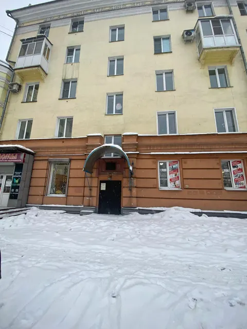 - встроенное нежилое помещение, расположенное в жилом доме, общей площадью 207,5 кв. м, кадастровый номер 42:30:0101001:11401, расположенное по адресу: Кемеровская область - Кузбасс, г. Новокузнецк, пр-кт. Металлургов, д. 36