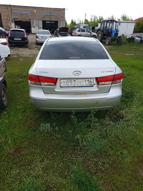 ЛОТ 1.  HYUNDAI NF SONATA