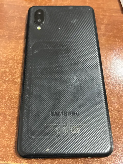 Сотовый телефон марки Samsung Galaxy A20 — 1 шт.