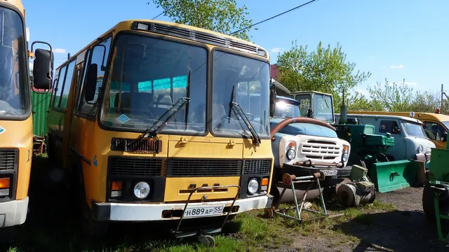 Транспортное средство: марка, модель ТС: ПАЗ 32053-70; тип ТС: автобус идентификационный номер (VIN): Х1M3205ЕХ60010597; шасси (рама) №: отсутствует; кузов  (кабина, прицеп)№: Х1M3205ЕХ60010597; цвет кузова: желтый; паспорт транспортного средства: 52 ММ 340320 от 28.11.2006; регистрационный номер: Н 889 АР 55