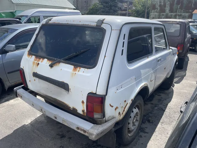 Продажа автомобиля ВАЗ - 21214, 2005 года выпуска