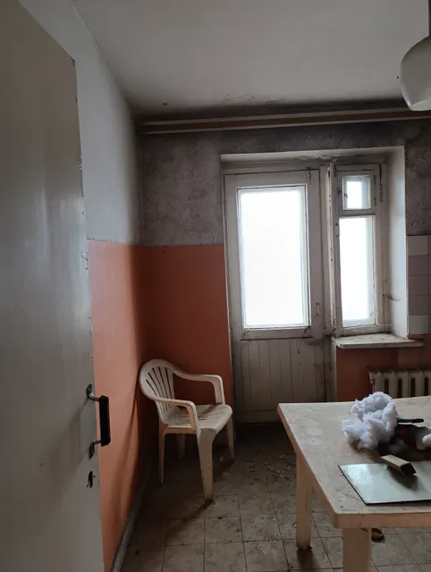 Нежилое помещение, назначение: нежилое, кадастровый номер 40:13:031106:2240, площадью 48,1 кв.м  , расположенное  по адресу: Калужская область, Малоярославецкий район, г.Малоярославец, ул. Мирная, д.1а, помещение 81