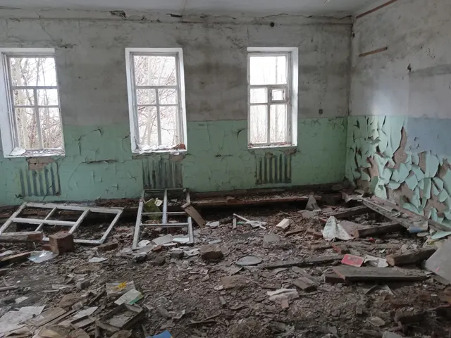 Здание школы, назначение: нежилое, площадь 441,1 кв.м., кадастровый номер 48:13:1300106:55, местоположение Российская Федерация, Липецкая область, м.о. Липецкий, с. Грязное, ул. Трудовая, д. 3а; земельный участок  площадью 9477 кв.м, кадастровый номер 48:13:1300106:31,  Российская Федерация, Липецкая область, Липецкий район, сельское поселение Грязновский сельсовет, с. Грязное, ул. Трудовая, д. 3а