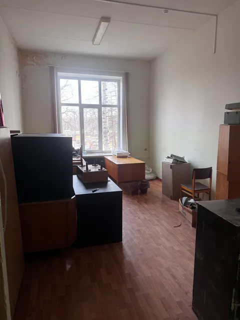 Право на заключение договора аренды нежилых помещений, 22,7 кв.м.