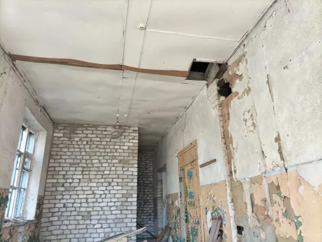 нежилое здание с земельным участком в с.Чечеры, ул.Иванщина, д.8