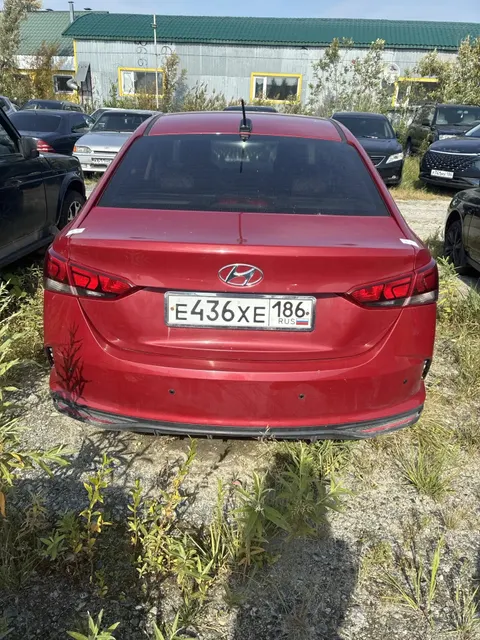 Автомобиль марки  Хендэ Солярис, цвет красный, г.р.з. Е 436 ХЕ 186, VIN Z94K241CBMR266949, г/в 2021. ТС имеет ограничения ФССП на регистрационные действия (ключи и документы отсутствуют, техническое состояние не проверялось, пробег не известен). Имущество продается в том виде, в каком оно есть, в случае продажи возврату/обмену не подлежит. За скрытые дефекты имущества Продавец ответственности не несет.