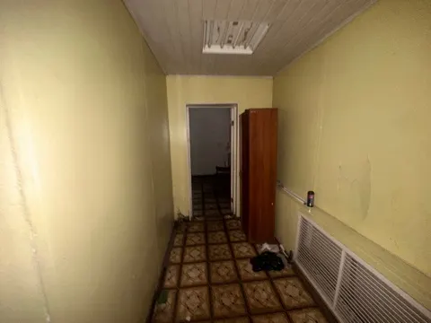 Нежилое помещение площадью 153,7 кв.м., с кадастровым номером 37:25:040603:382, расположенное по адресу: Ивановская область, г. Кинешма, ул. Веснина, д. 5, пом. 1002