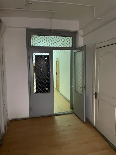 Объект аренды, площадь 376,6 кв. м., номера на поэтажном плане: 10 -го этажа                1,2,4-17,19-30,  адрес (местонахождение) объекта: 360051, Кабардино-Балкарская Респ, Нальчик г, Шогенцукова пр-кт, дом № 14