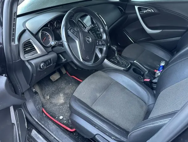 Автомобиль Opel P-J Astra, Автомобиль SUBARU IMPREZA