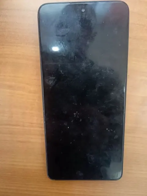 Сотовый телефон марки Redmi Note 11 Pro 5 G в корпусе черного цвета — 1 шт.