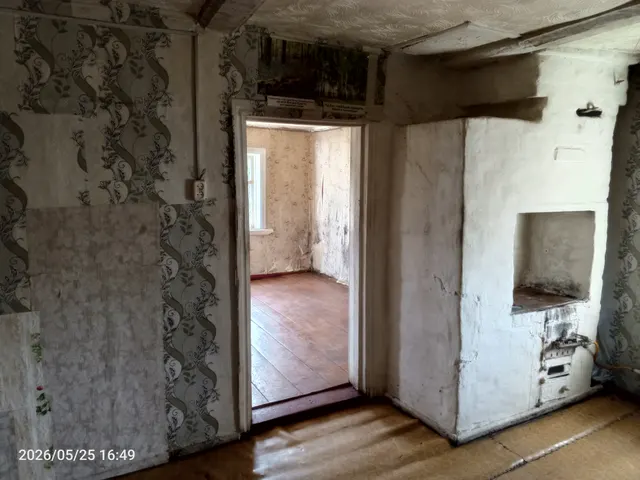 Жилой дом,  Российская Федерация,  Оренбургская область, м.р-н Бугурусланский, с.п. Завьяловский сельсовет, с. Красноярка, ул. Колхозная, двлд.72  с земельным участком Российская Федерация,  Оренбургская область, м.р-н Бугурусланский, с.п. Завьяловский сельсовет, с. Красноярка, ул. Колхозная, з/у 72