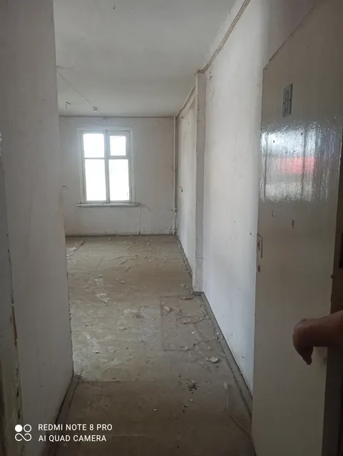 Нежилое административное здание, с кадастровым № 74:31:0000000:363, общей площадью 446,1 кв. м, с земельным участком с кадастровым № 74:31:0111003:2, площадью 931 кв. м, расположенные по адресу: Челябинская область, г. Коркино, ул. 1 Мая, д. 25а