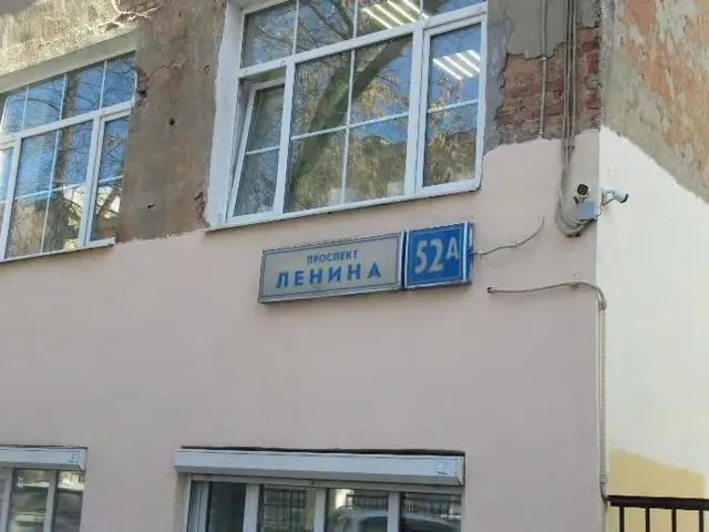 Нежилые помещения общей площадью 24,5 кв. м, расположенных в здании, являющемся объектом культурного наследия федерального значения «Детские ясли», входящем в состав объекта культурного наследия федерального значения «Комплекс зданий», по адресу: Российская Федерация, Свердловская область, городской округ город Екатеринбург, город Екатеринбург, проспект Ленина, дом 52а