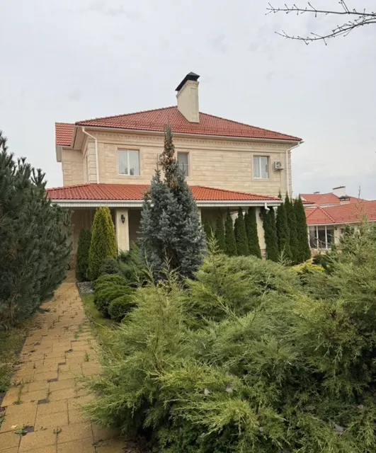 Лот №2 Повторные торги Жилое здание 343,9кв.м.