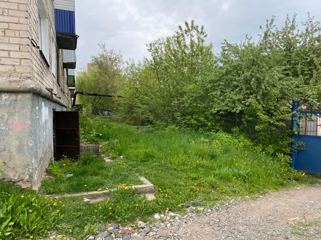 нежилое помещение в подвале жилого дома,  общей площадью 215,1 кв.м. (Литер: А; этаж: подвал; номера на поэтажном плане: 22, 24, 25, 26, 27, 28, 29, 30, 31, 32,  согласно  выписке из технического паспорта на нежилые помещения № 28919 от 09.08.2007г.),  расположенное по адресу: Удмуртская Республика,  г. Ижевск, Ключевой поселок, 55а, кадастровый  номер 18:26:050972:2495.