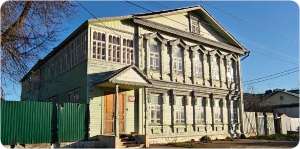 Продажа находящихся в фед. соб-ти объектов недвижимого имущества общей площадью 663,6 кв. метра (кадастровые номера 69:40:0400044:73, 69:40:0400044:74), местоположение: Тверская область, г. Тверь, ул. Достоевского, д. 30, один из которых является объектом культурного наследия регионального значения, с одновременным предоставлением в аренду находящегося в фед. соб-ти земельного участка площадью 1356 кв. метров (кадастровый номер 69:40:0400037:23).