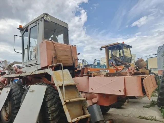 Автогрейдер ДЗ-9872, государственный регистрационный знак НВ 8982 86