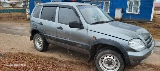 легковой автомобиль Нива Шевроле
