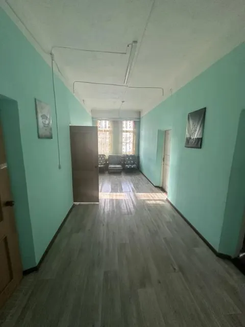 Пищеблок, кадастровый номер 33:06:070101:488 площадью 36,3 кв.м, прачечная, кадастровый номер 33:06:070101:486, площадью 71,6 кв.м, основное здание, кадастровый номер 33:06:070101:351, площадью 264,5 кв.м, здание, кадастровый номер 33:06:070101:884, площадью 26,9 кв.м, хозяйственная постройка площадью 64 кв.м, земельный участок кадастровый номер 33:06:070101:70, площадью 8931 кв.м, по адресу: Владимирская обл., р-н Камешковский, МО Сергеихинское (сельское поселение), п. им.Артема, ул.Лесная, д.1