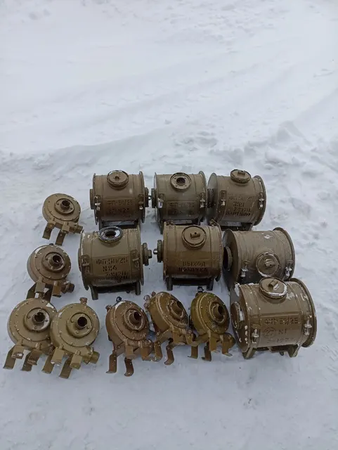 Высвобождаемое движимое военное имущество (лом черных и цветных металлов)