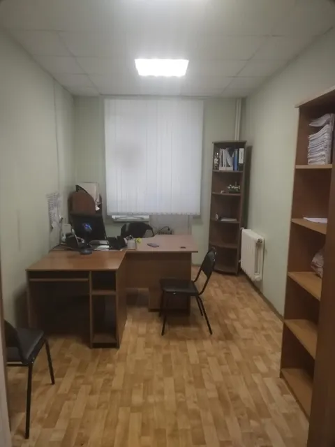 Нежилое помещение по адресу: Липецкая область, р-н Лебедянский, г. Лебедянь, ул. Чехова, д. 2, пом. 1, с кадастровым номером 48:11:0470136:84, площадью 97,7 кв.м.