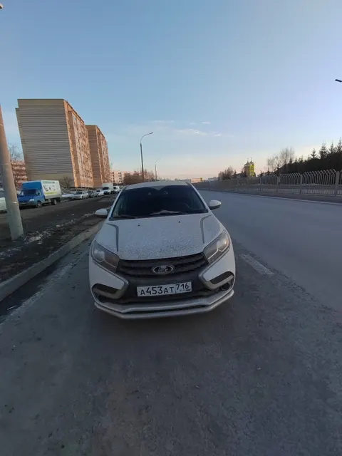 LADA GAB320 LADA XRAY, 2017 г.в., г/н А453АТ716, VIN: XTAGAB320H1005919. Начальная цена – 365 415,00 руб. (1407 (II), Афанасьев Д.Д.)