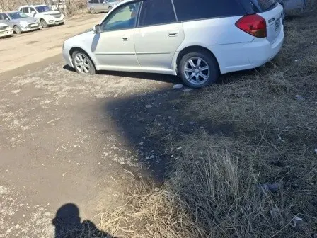 Автомобиль Субару Легаси, г/н К588СМ24, г.в. не установлен, № кузова BFA002082. Рабочее состояние, и комплектность автомобиля не проверялось. Находится в г. Красноярск, данное имущество обращено в доход государства (Документы, ключи отсутствуют). (23/26)
