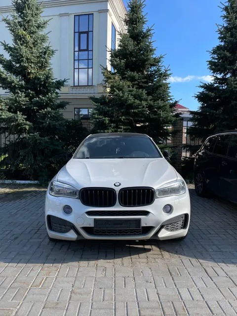 Автомобиль марки BMW X6 XDRIVE30D (002)